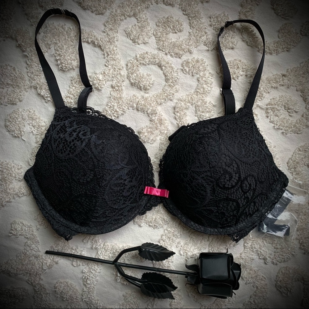 Frederick's of Hollywood Black Lace Convertible Push-up Bra FOH 34dd NWT